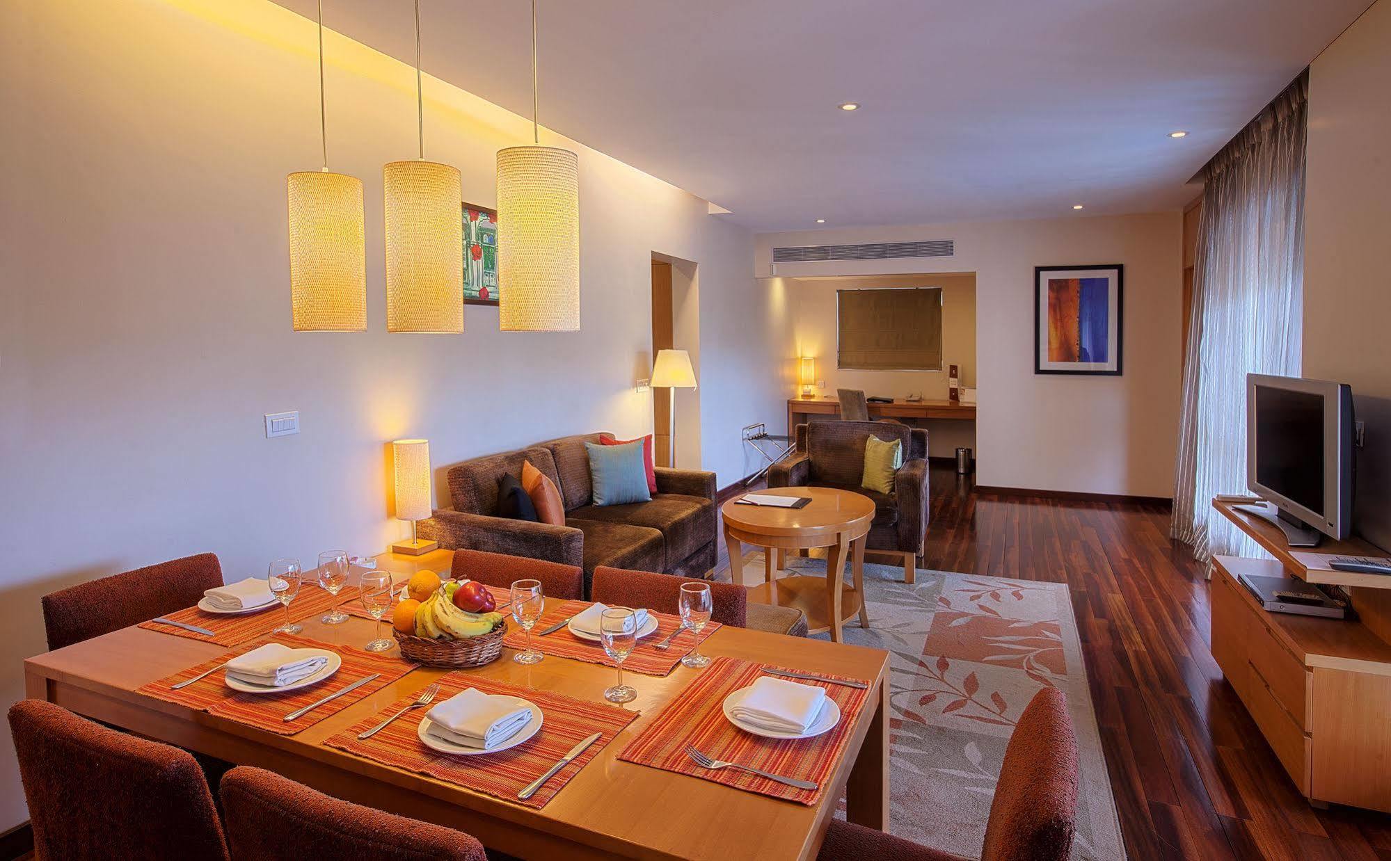 Aparthotel Oakwood residencia Pune Exterior foto
